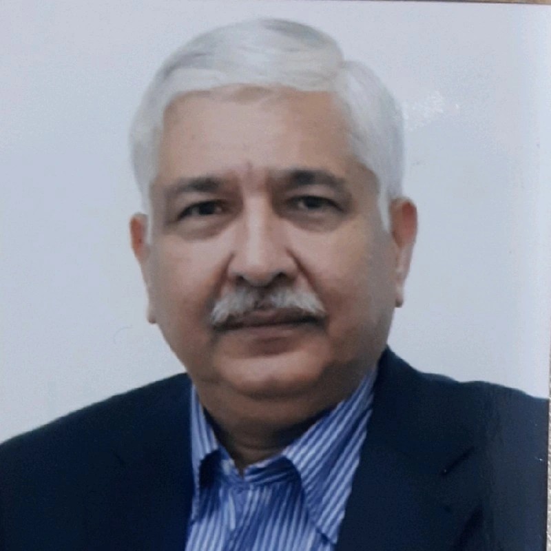 Dr. Rakesh Kapoor